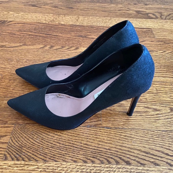 Charles and Keith textured 3.5 inch stiletto - Picture 2 of 4
